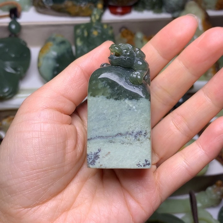 岫岩河磨玉（透闪石质玉）手把未镶嵌