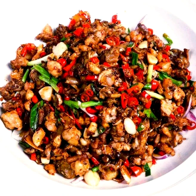 柴火土鸭下单定制真空打包方便运输和储藏，48小时内发货地锅鸡