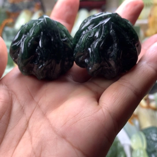 蛇纹石玉未镶嵌岫玉手把件