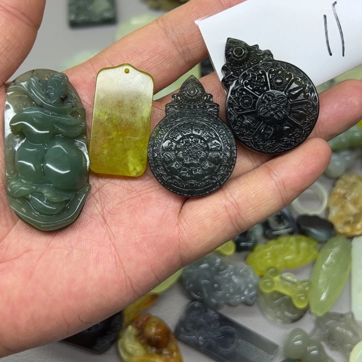 岫玉吊坠(不含链)未镶嵌道****堂