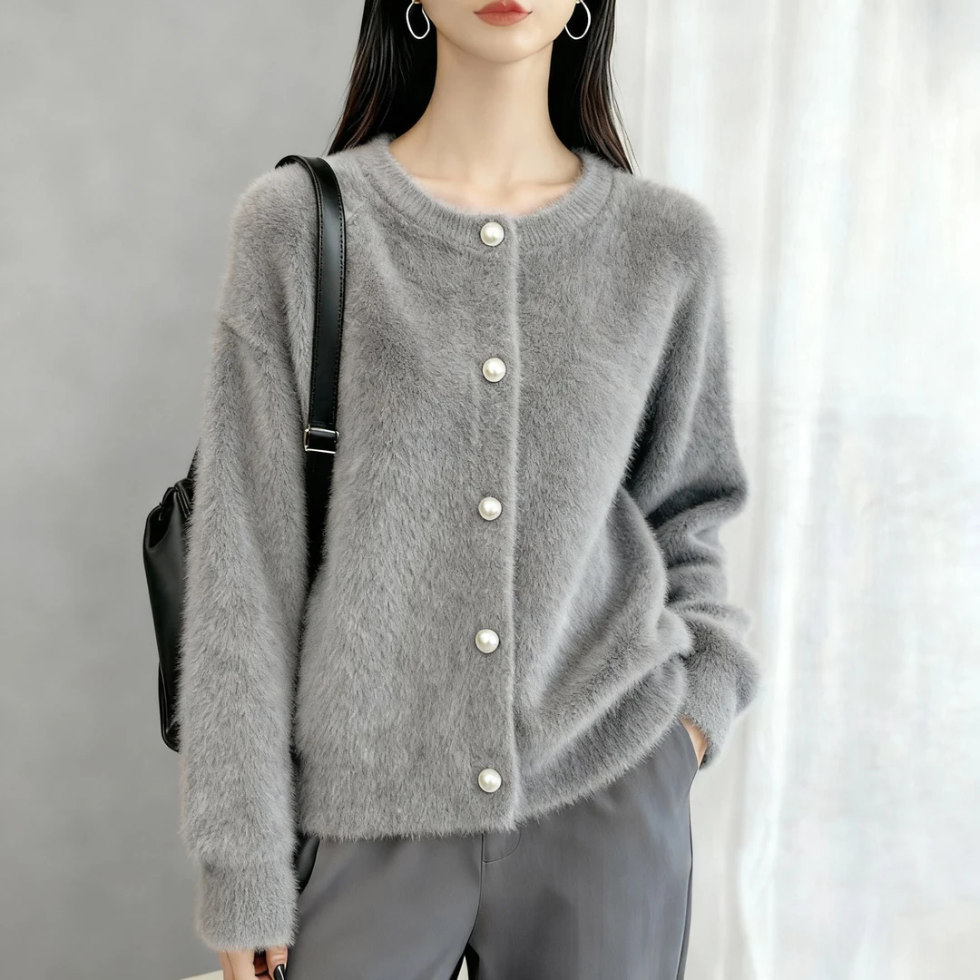 2025秋冬新款软糯毛衣外套女温柔风小众气质小个子长袖针织开衫女