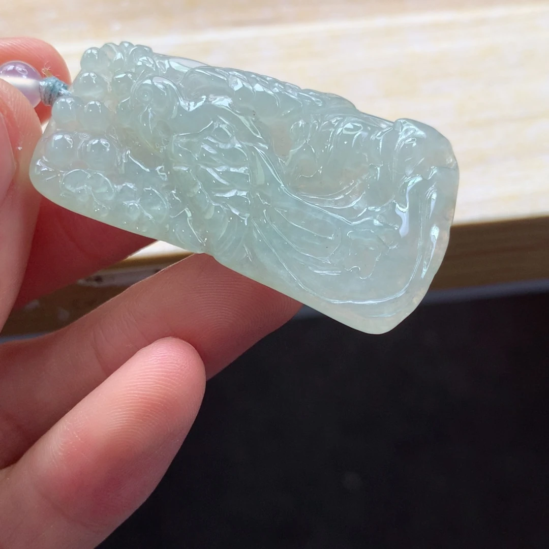 翡翠颈饰未镶嵌吊坠