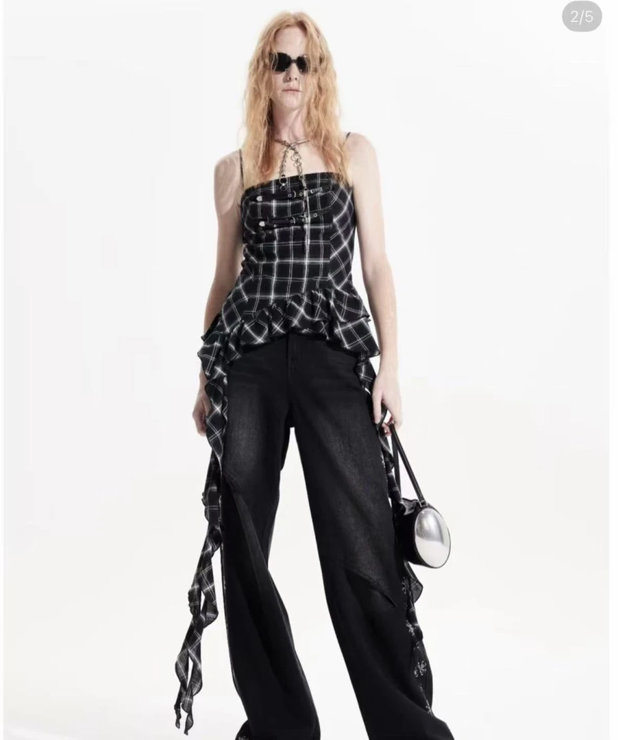 UHOT 黑白色摇滚格纹不规则荷叶边上衣经典百搭夏季新款UWWR6N419