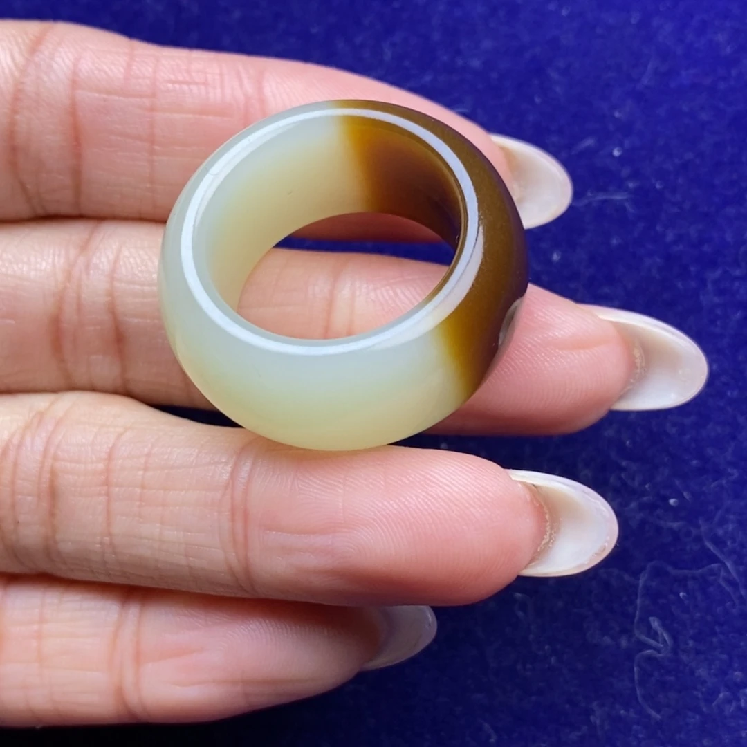 和田玉未镶嵌戒圈