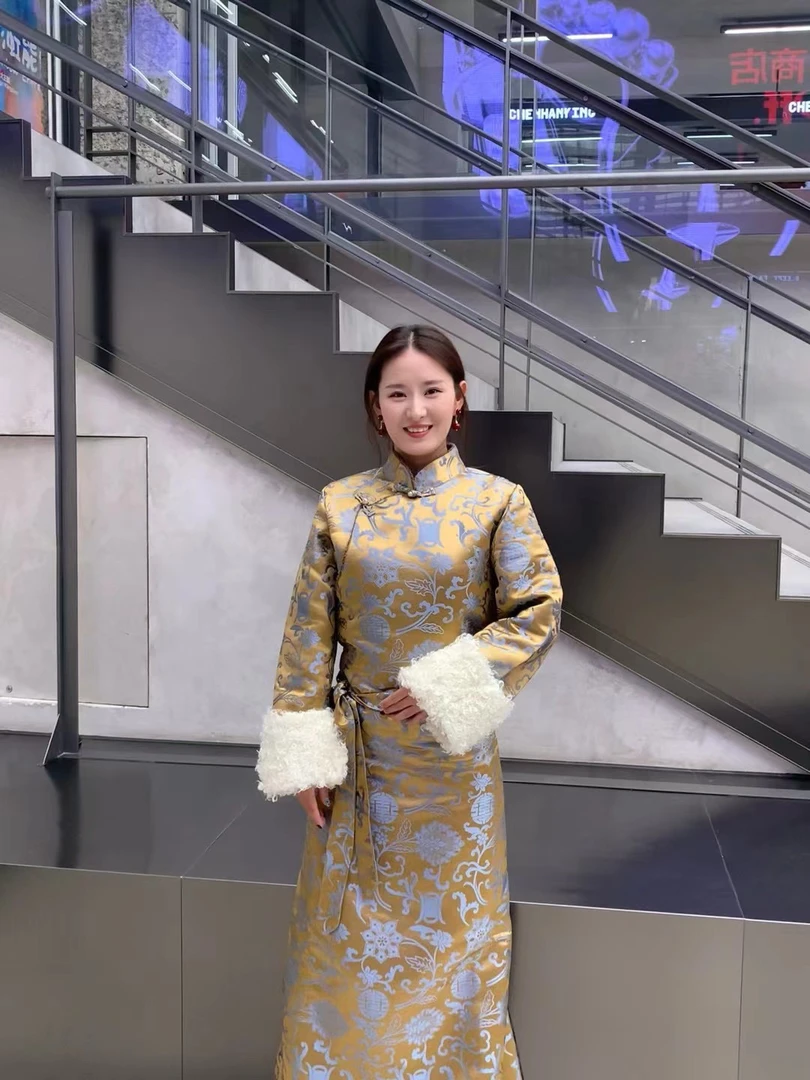 2024冬季新品西藏服 加厚款 直接过冬