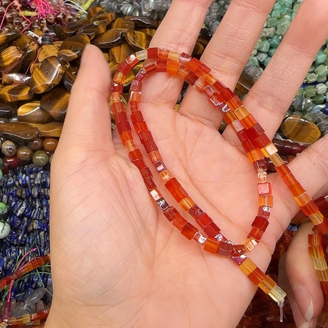 玛瑙/玉髓合金珠宝半成品红玛瑙4mm方块一条