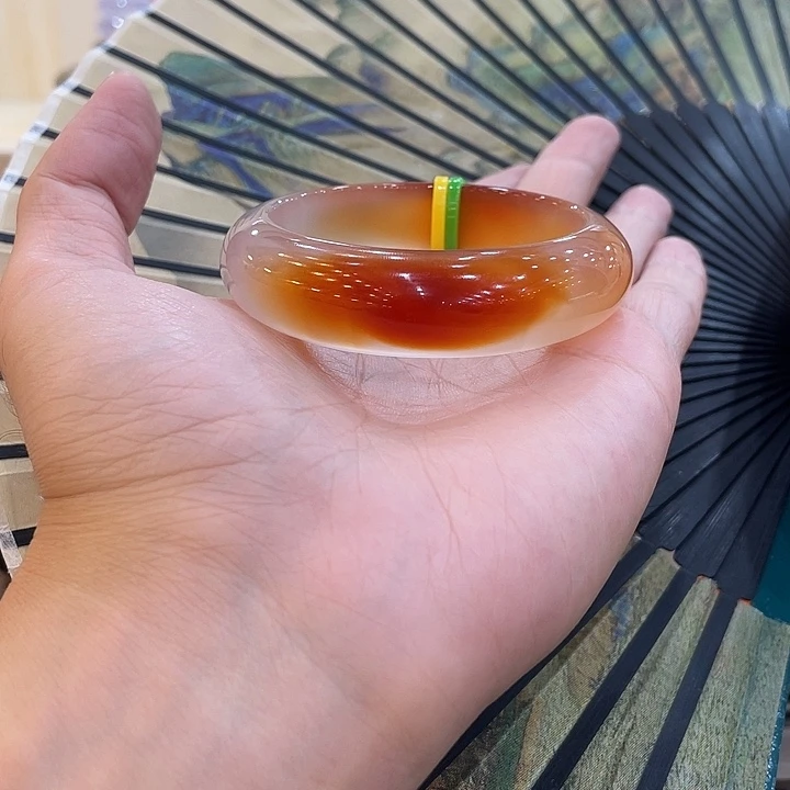 -***茜玛瑙/玉髓未镶嵌手镯