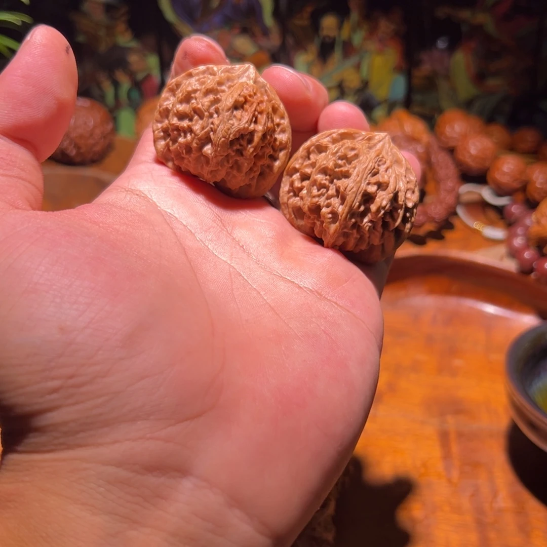 文玩核桃把件40精修打好底老款宫灯