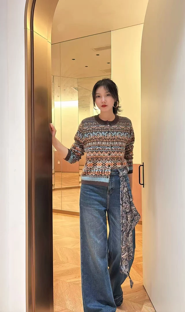 法珂奥冬窗雾起外套费尔岛羊绒衫显瘦圆领慵懒风百搭休闲复古