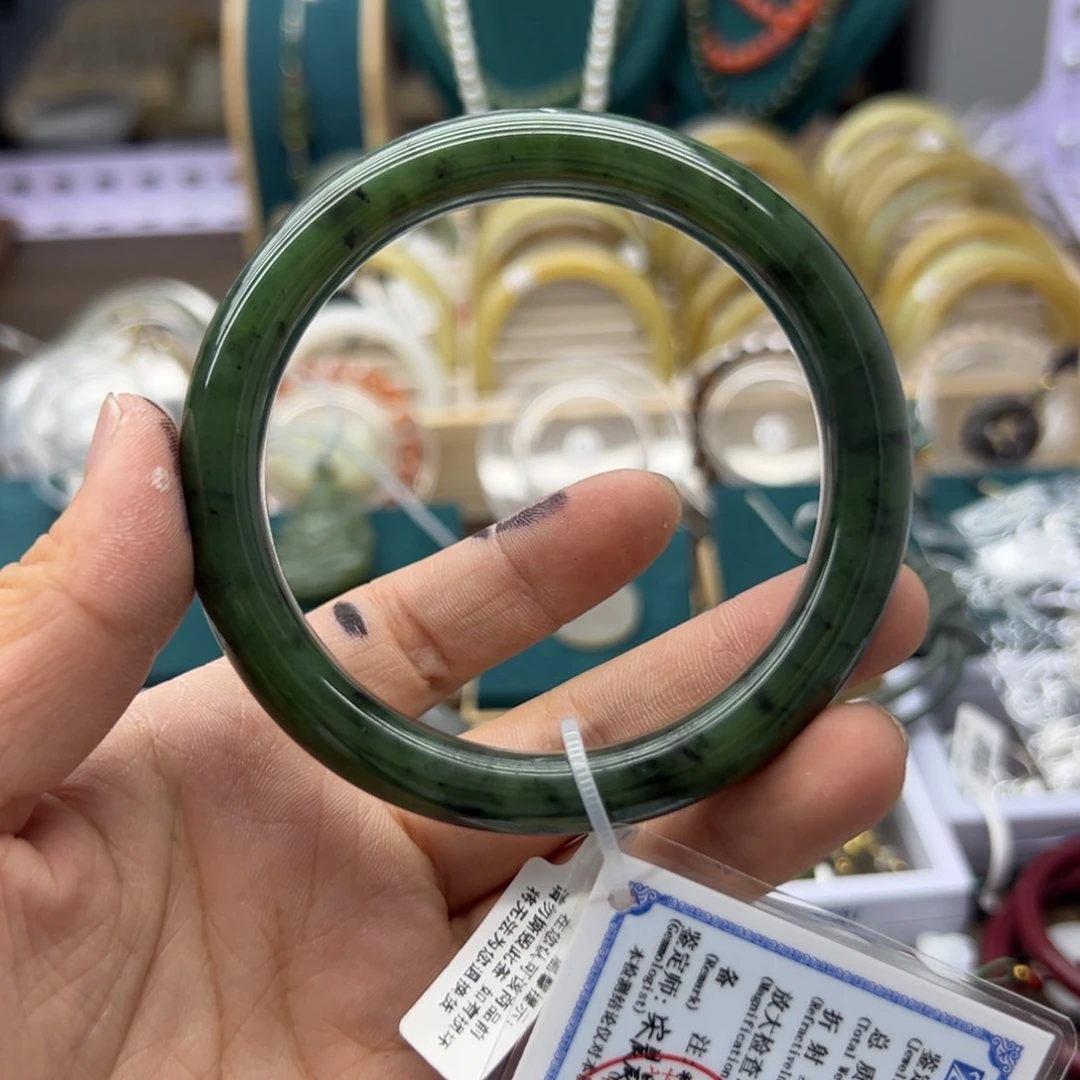 和田玉手镯未镶嵌64圈围133