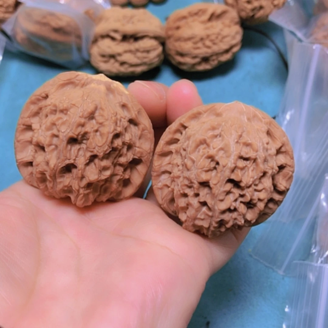 【闪购商品】把件核桃42血麒麟黄尖出油