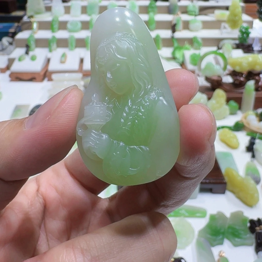 和田玉（翠青玉）未镶嵌挂件和田玉青海翠青吉祥天母卓玛祈福