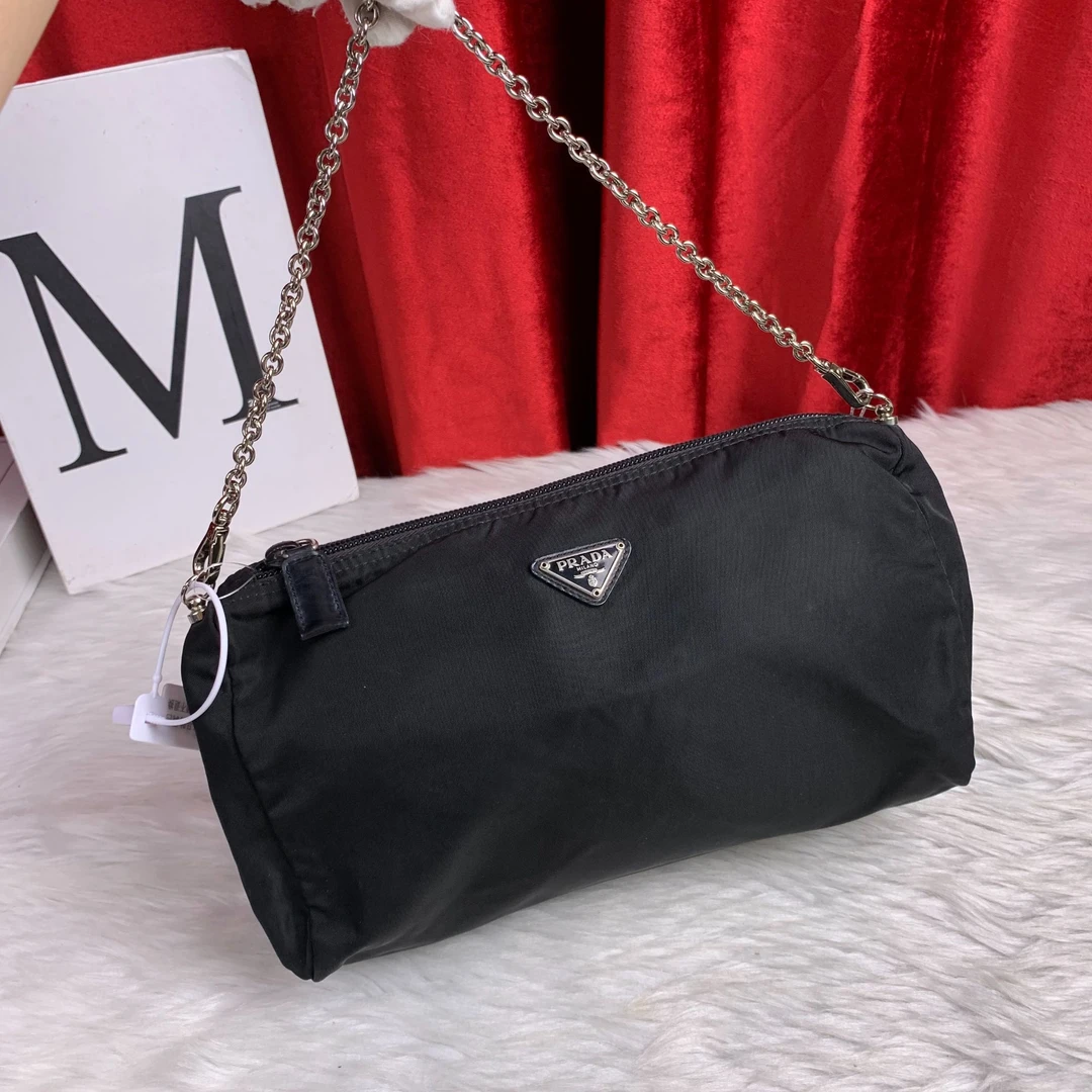 95新 Prada/普拉达 黑色降落伞斜跨包/FYFY08715028/5028