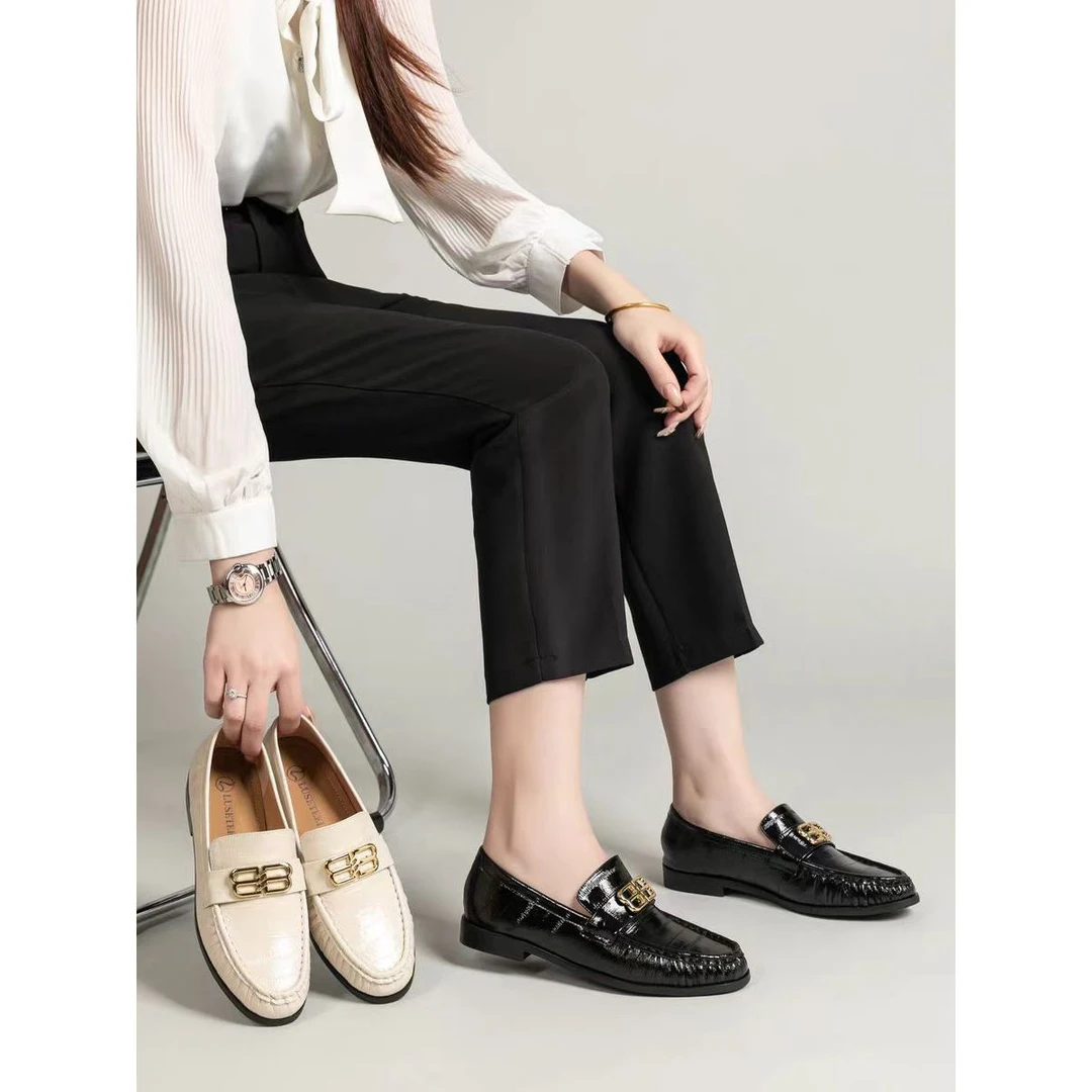 春秋款英伦风乐福鞋圆头厚底一脚蹬时尚百搭通勤女小皮鞋J10-4513