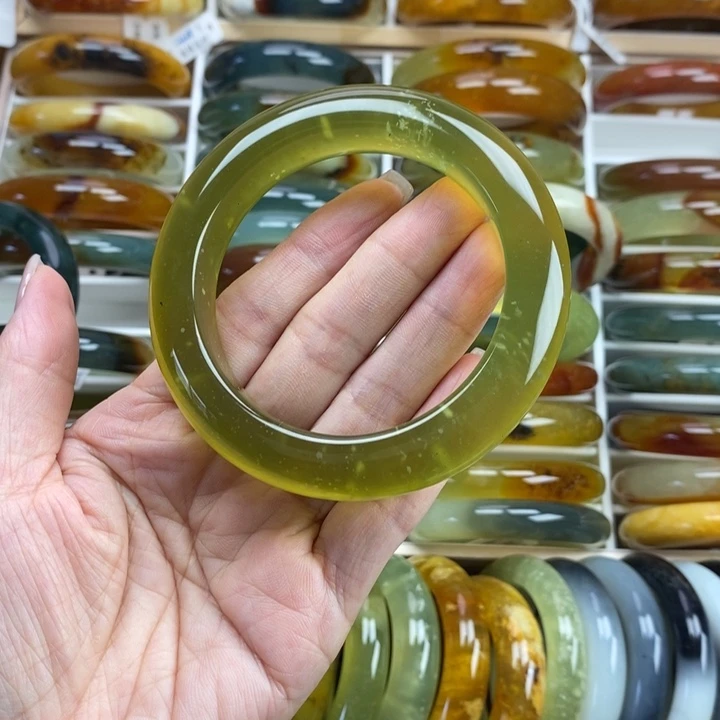 蛇纹石玉未镶嵌手镯60