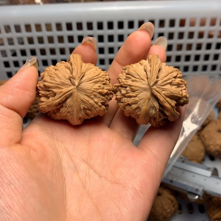 亢***悔把件文玩核桃核桃