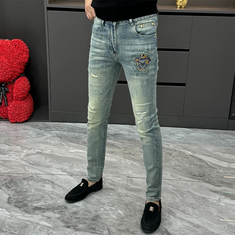 韩版弹力男士破洞牛仔裤潮流个性百搭休闲直筒裤时尚帅气显瘦长裤