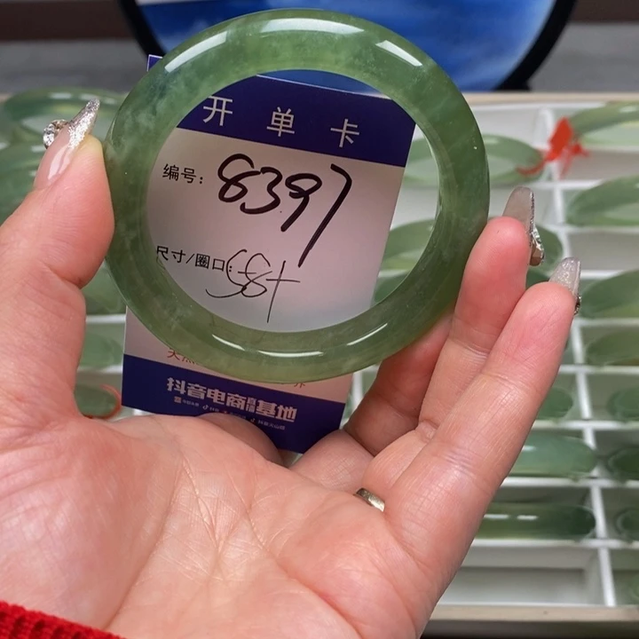 蛇纹石玉手镯未镶嵌临*雅