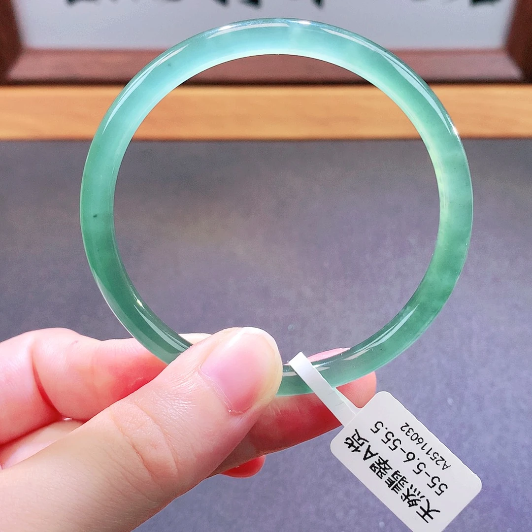 翡翠未镶嵌手镯天然翡翠