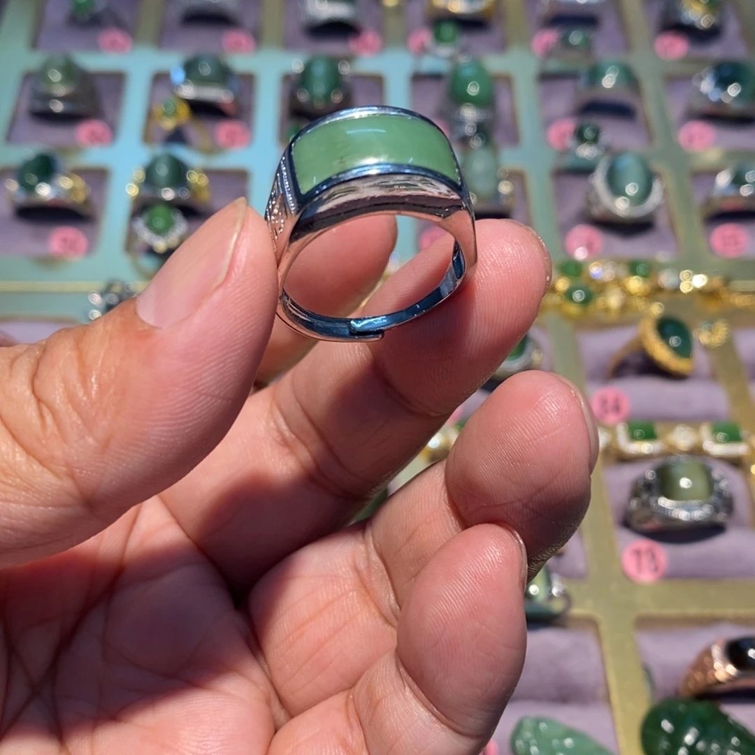 和田玉（碧玉）戒指未镶嵌