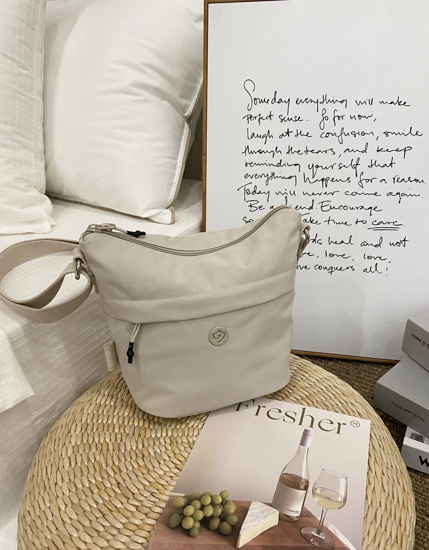 【甜77】25新款中性风甜酷斜跨胸包多口袋轻便防水骑行斜挎包单肩包