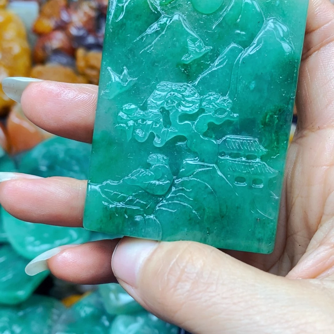 石英质玉（黄龙玉）未镶嵌颈饰