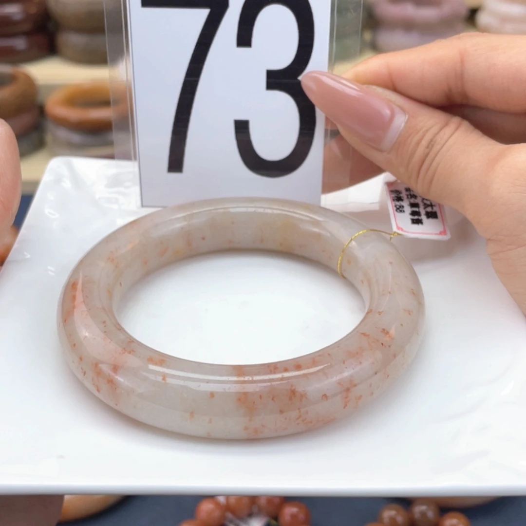 【闪购商品】石英质玉手镯未镶嵌