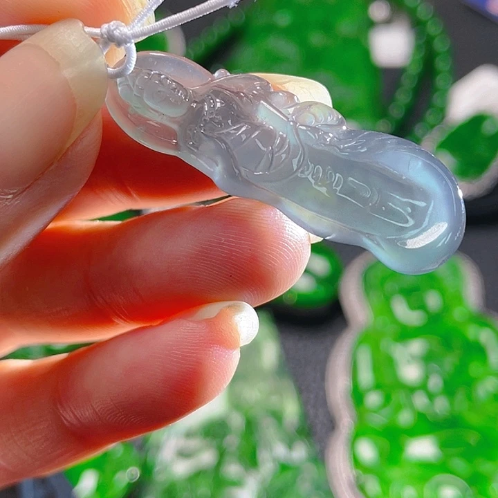 翡翠颈饰18K金镶嵌92，