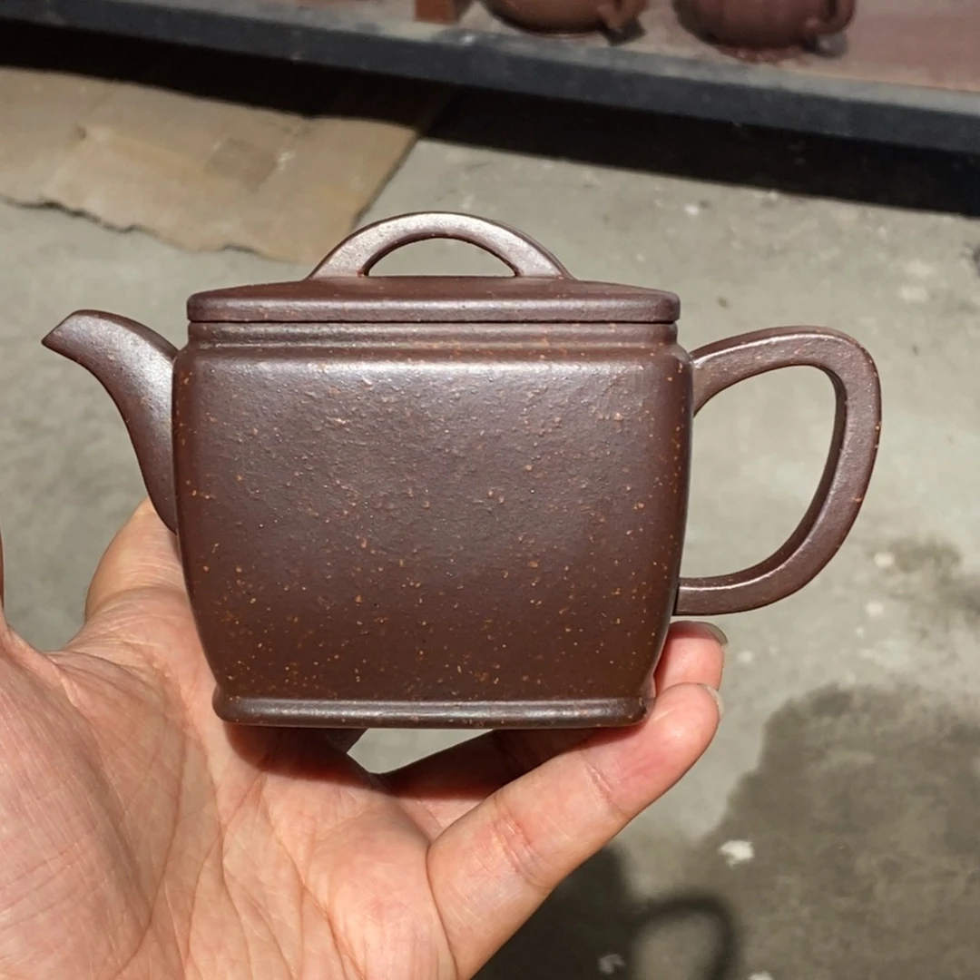 茶壶紫砂紫砂壶。紫砂壶。
