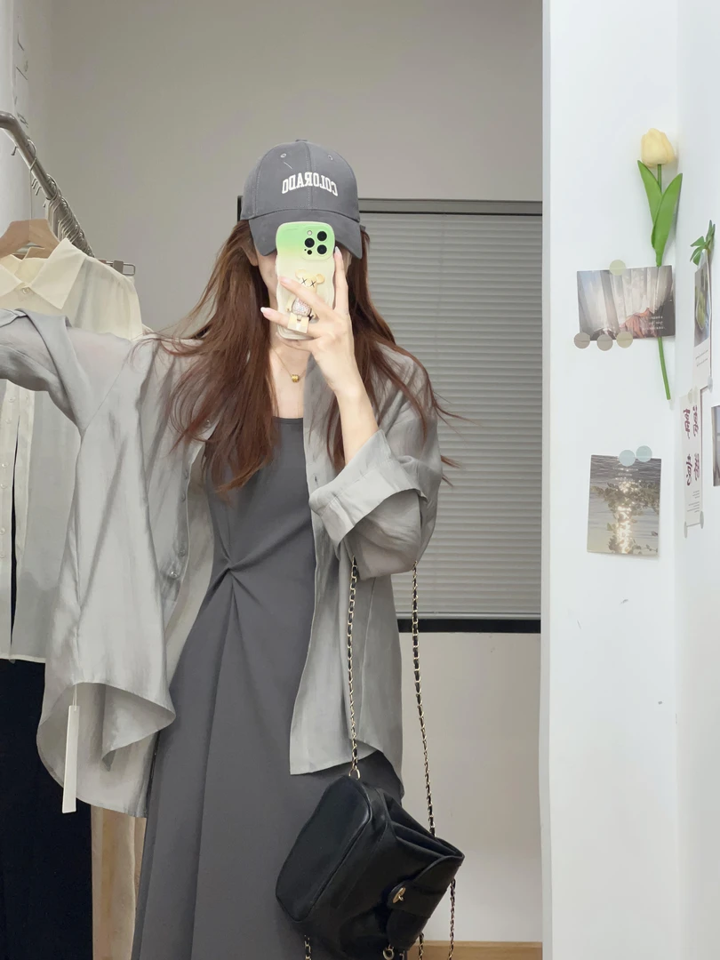 2025秋季新款韩系设计感气质衬衣休闲收腰显瘦吊带连衣裙两件套潮