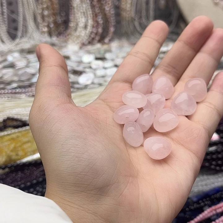 玛瑙/玉髓未镶嵌珠宝半成品5个15mm左右粉晶屁桃