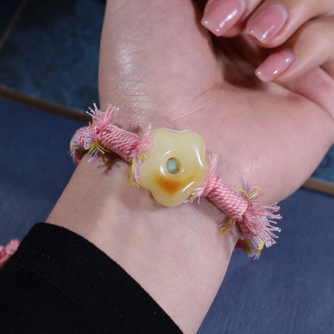 天然胶皮白花空心花DIY原创设计手链抖音基地质检发货，带证书））