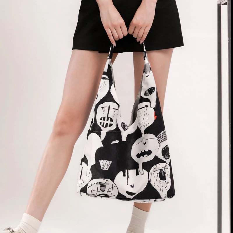 无则艺【插兜包】黑百相小众简约时尚百搭轻便夏季印花多口袋