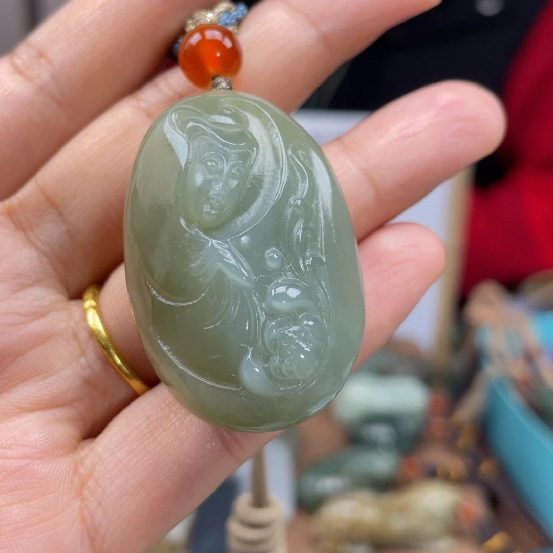 和田玉颈饰未镶嵌