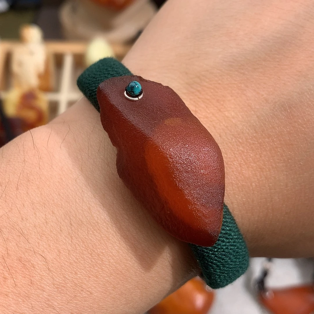 蜜蜡裸石未镶嵌你