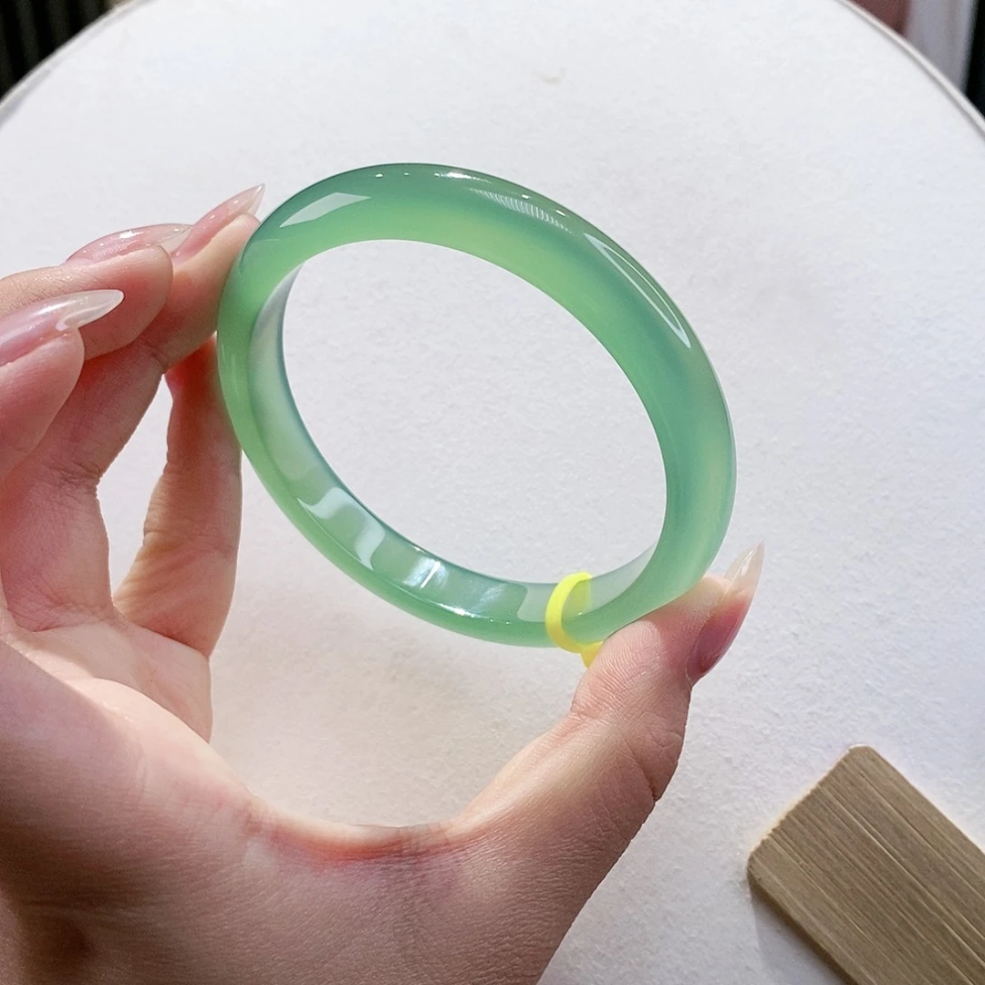 手镯玛瑙/玉髓未镶嵌61.2