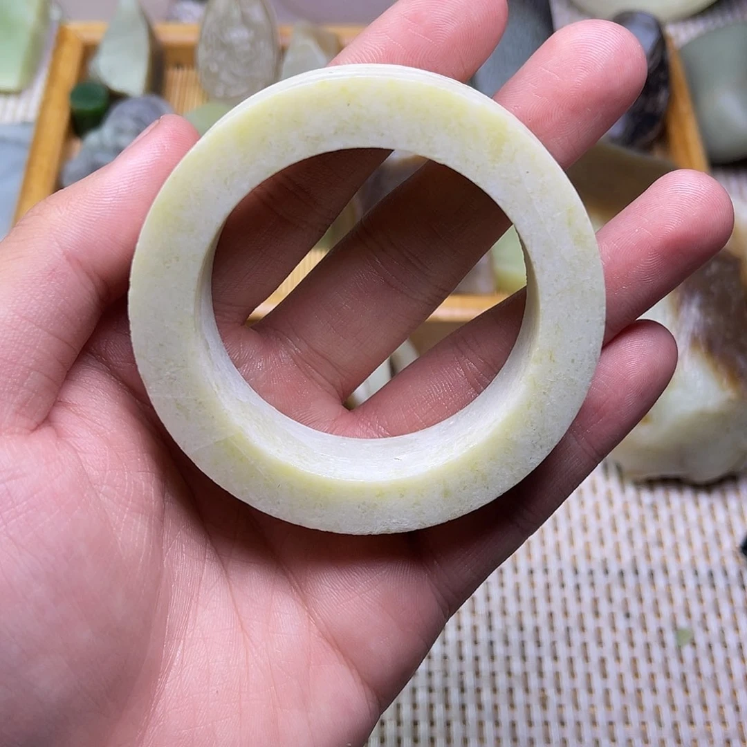 未镶嵌和田玉珠宝半成品54/55