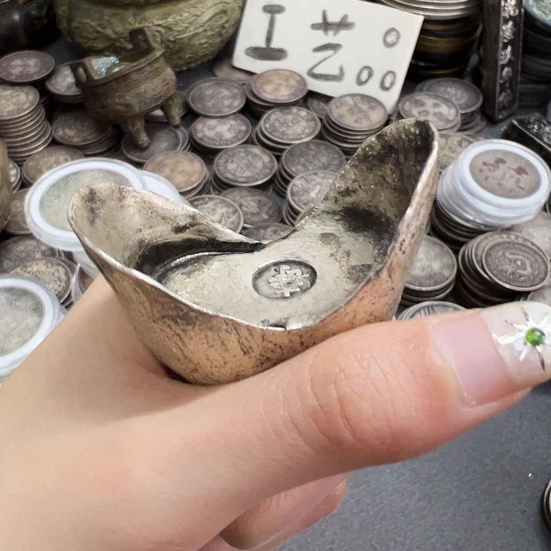 金属复古风格摆件