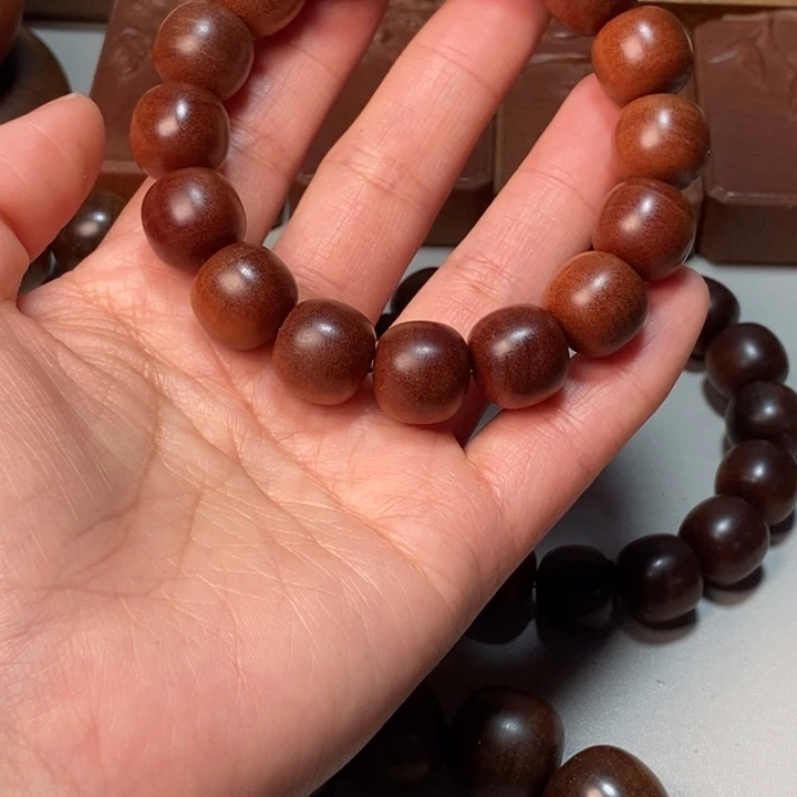 潮***!檀香木老山檀香红肉1.3*1.4，焦糖奶甜香