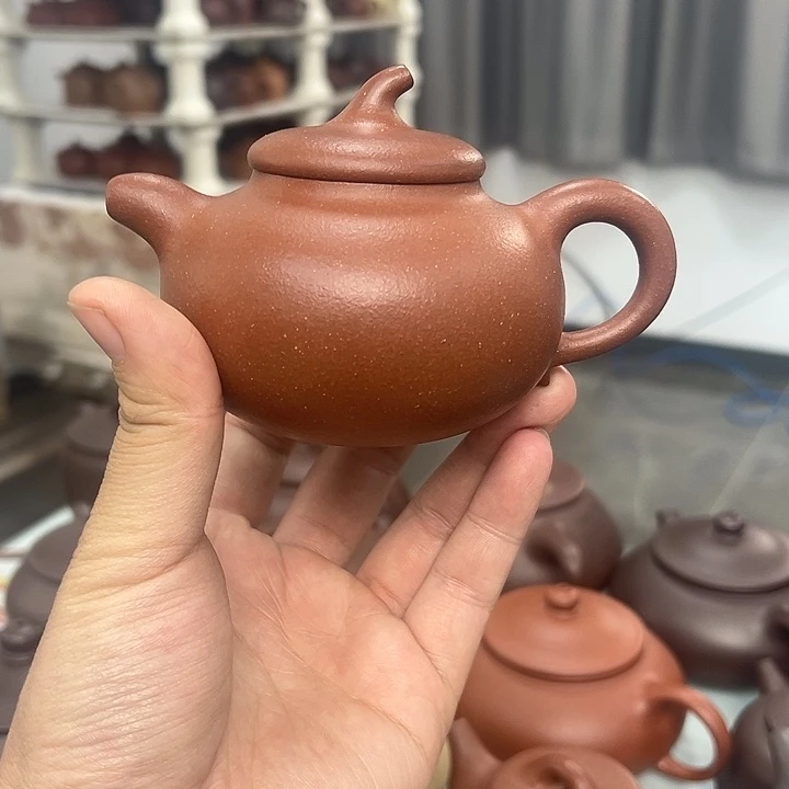紫砂茶壶红降坡茄瓜