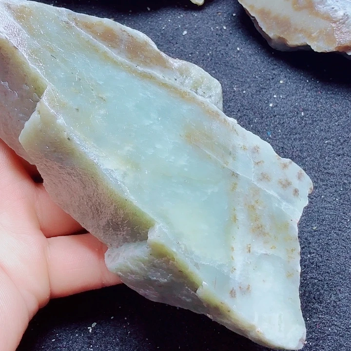 和田玉（糖玉）未镶嵌珠宝半成品