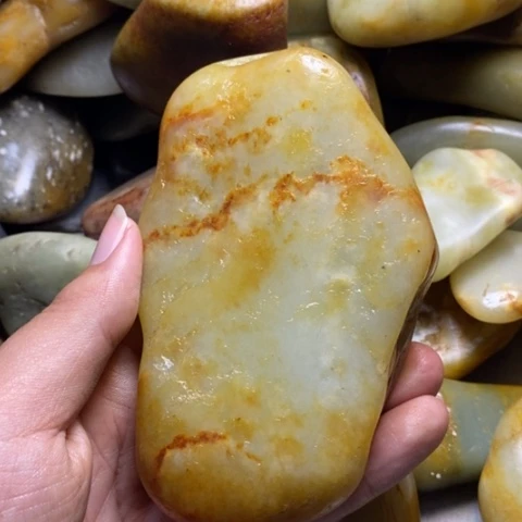 未镶嵌和田玉（糖玉）挂件