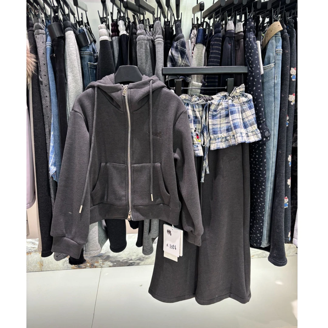 x1356休闲刺绣屁帘儿童套装