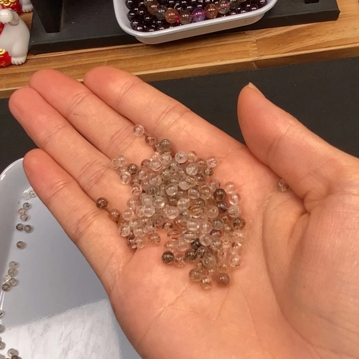 未镶嵌黑金超七100个玛瑙/玉髓