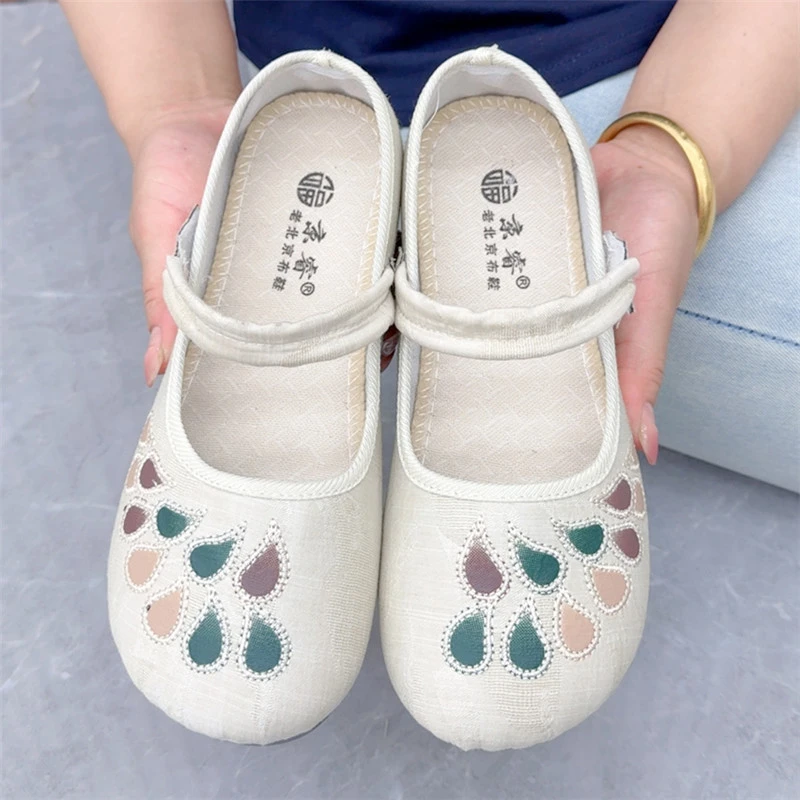 老北京布鞋女夏季妈妈鞋舒适软底中老年女单鞋透气一脚蹬平底鞋