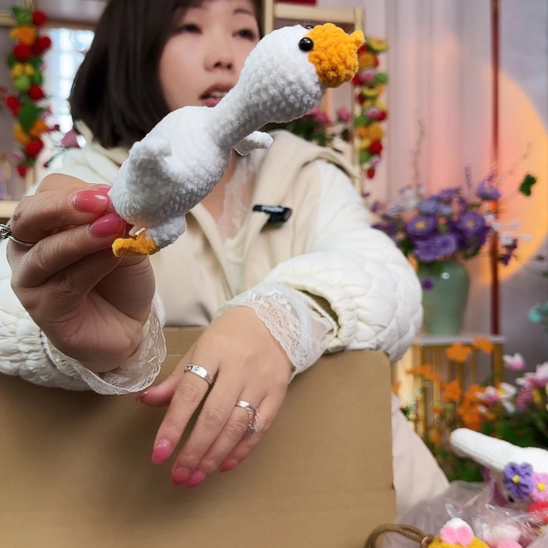 手工钩织设计玩偶