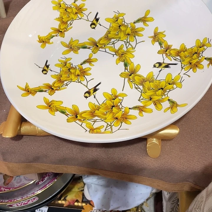 陶瓷花瓶部分（微瑕）