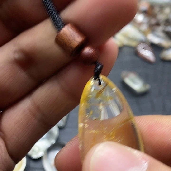 未镶嵌水晶珠宝半成品
