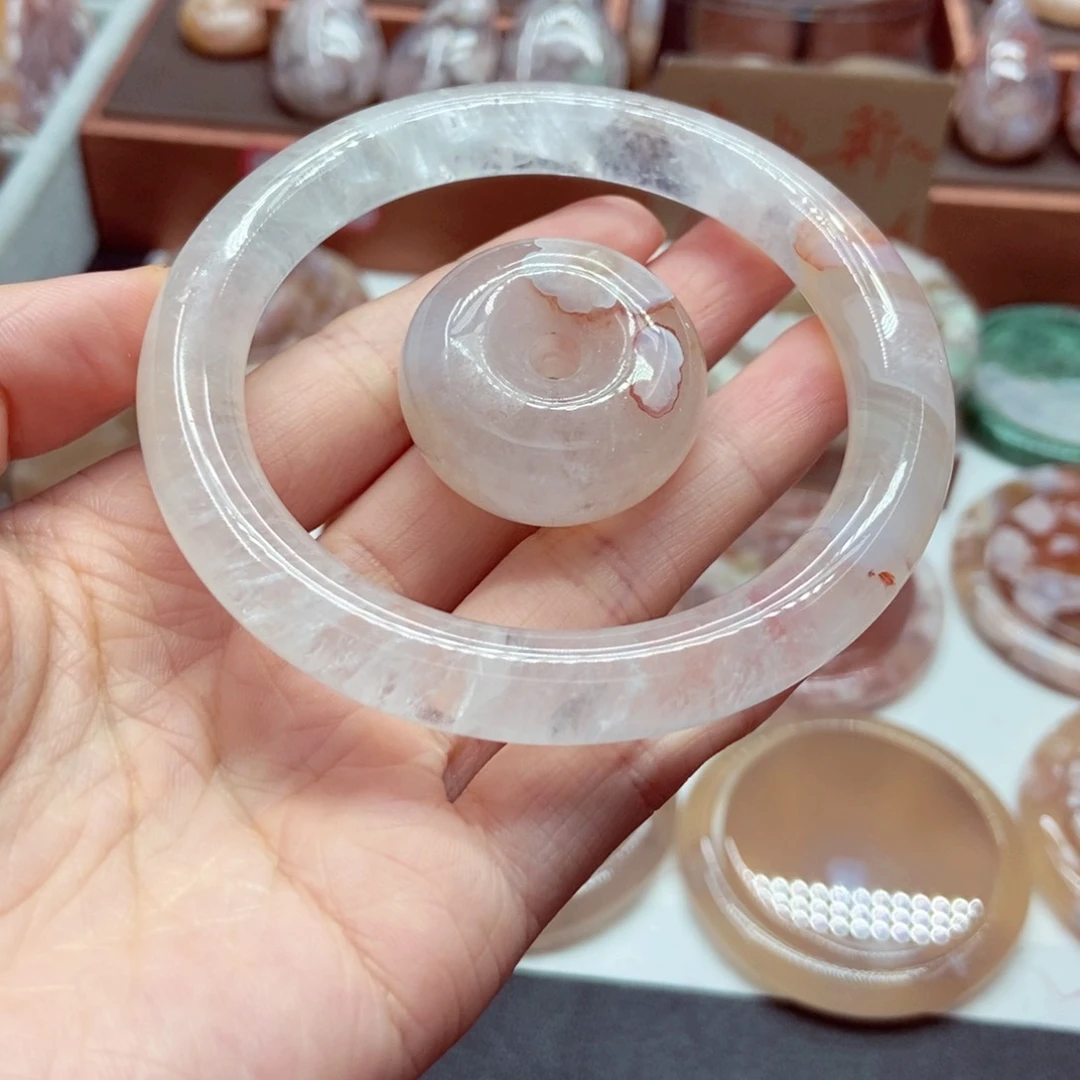 玛瑙/玉髓手镯未镶嵌阳***人