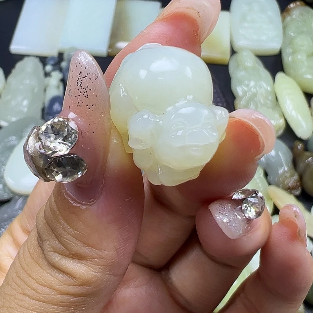 和田玉未镶嵌吊坠(不含链)